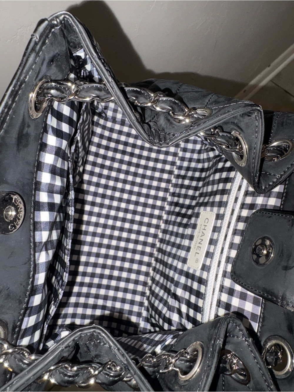 Chanel Vinyl Large Lipstick Ligne Accordion Tote Black - Picture 4 of 8